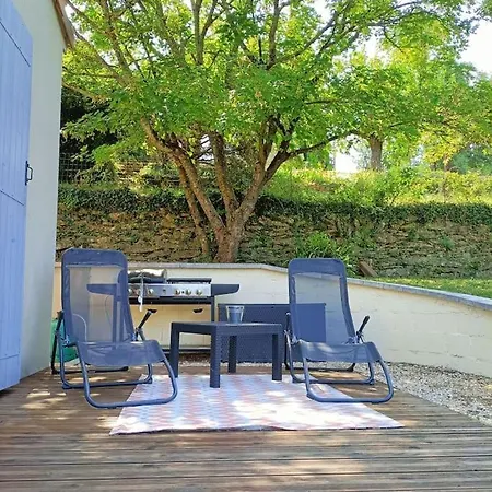 Maison Moderne Avec Piscine. Hébergement de vacances *